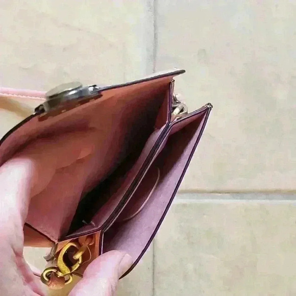 Brand New Pink Leather Crossbody Bag - Picture 3 of 3